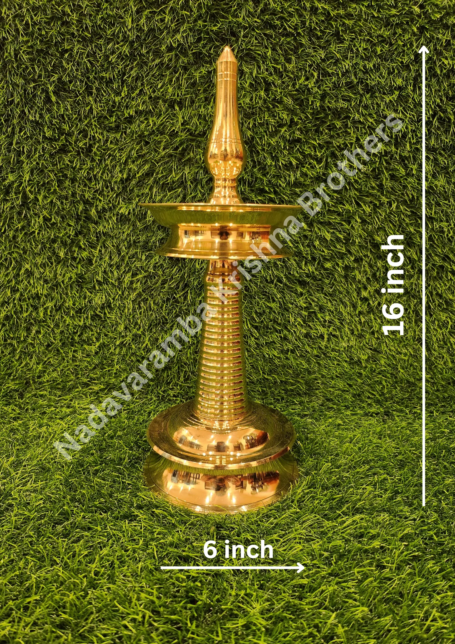 Brass Kerala Traditional Medium Lamp/Vilakku - Image 2