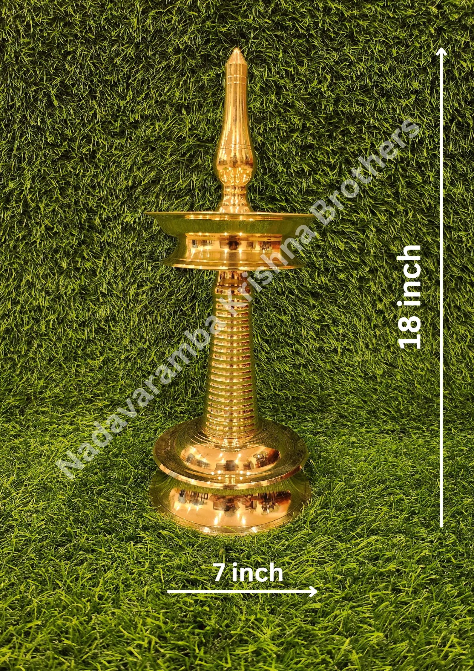 Brass Kerala Traditional Medium Lamp/Vilakku - Image 4