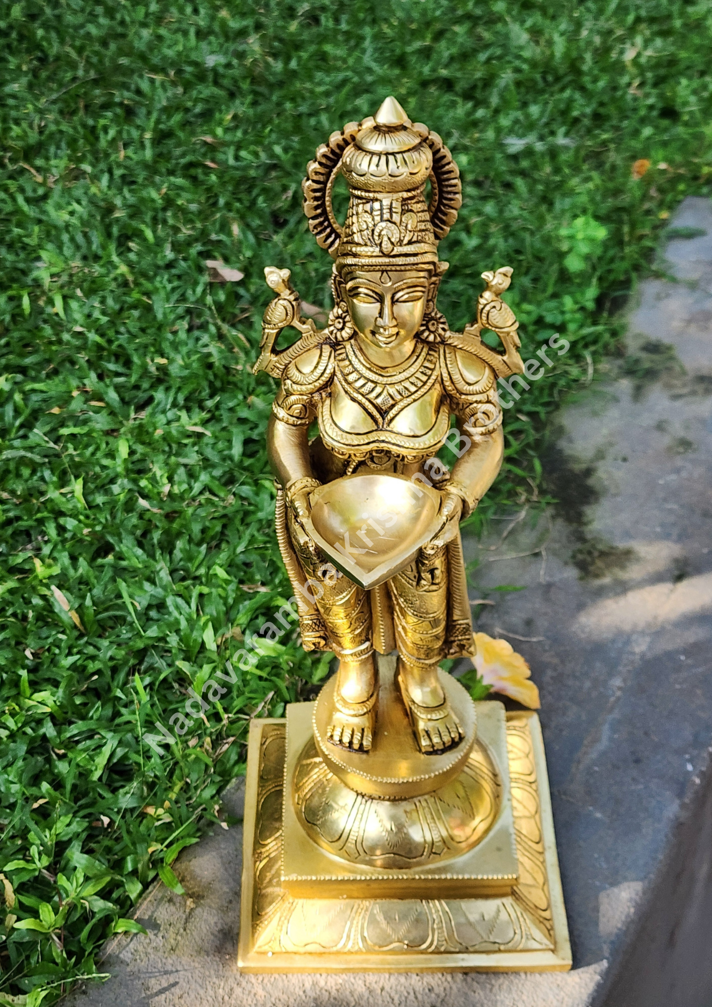 Pavaai Vilakku 17inch - Image 2