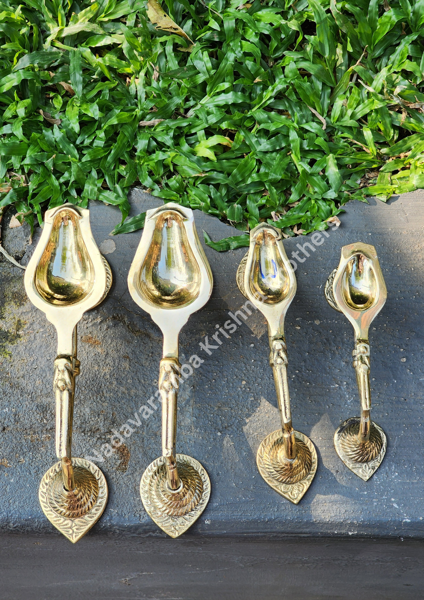 Kodi Vilakku / Eka Aarti