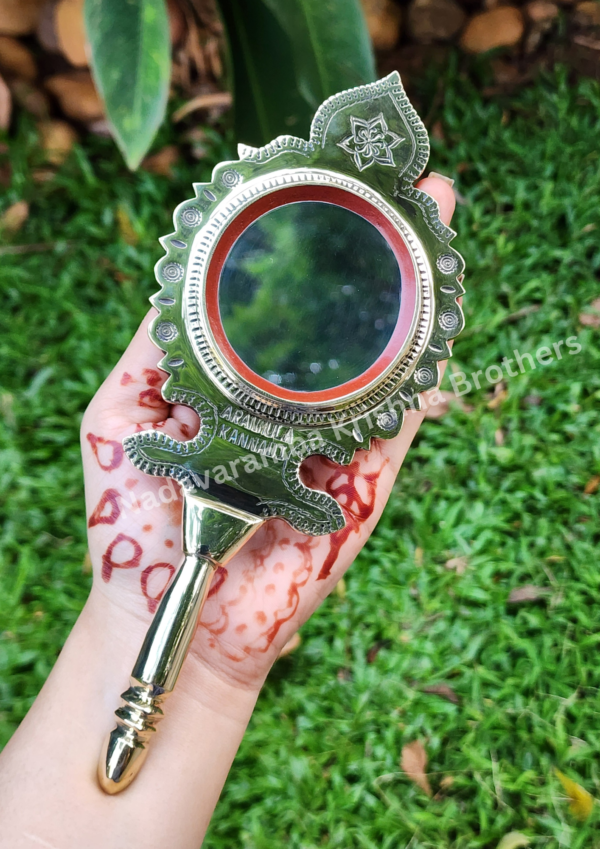 Aranmula Kannadi/Mirror 8.5 inches - Image 2