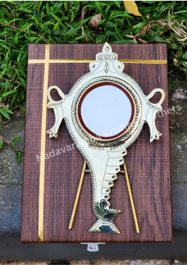 Aranmula Kannadi/Mirror with Stand 9.5 inches (Type II)