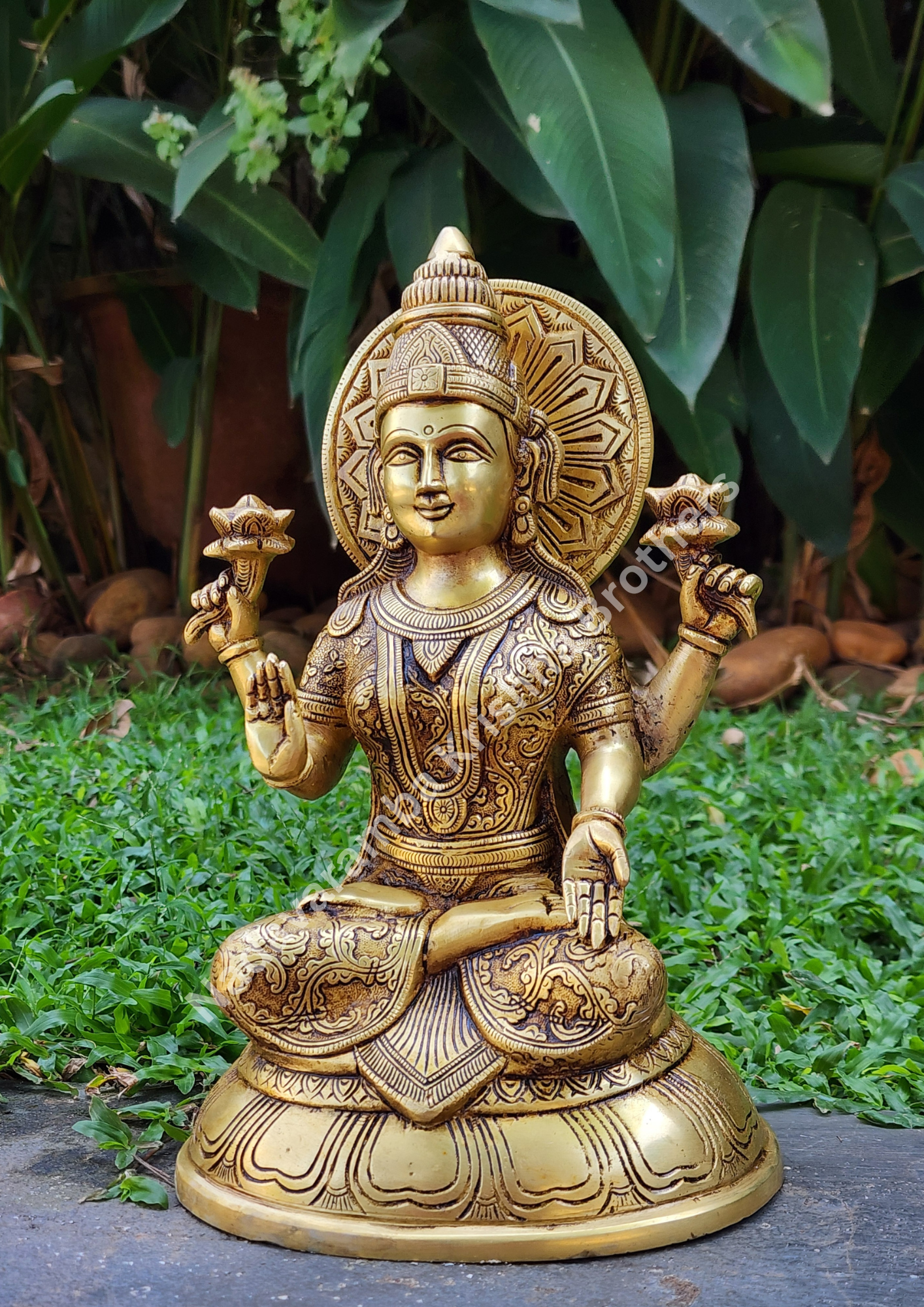 Goddess Lakshmi 12 inch - Image 3