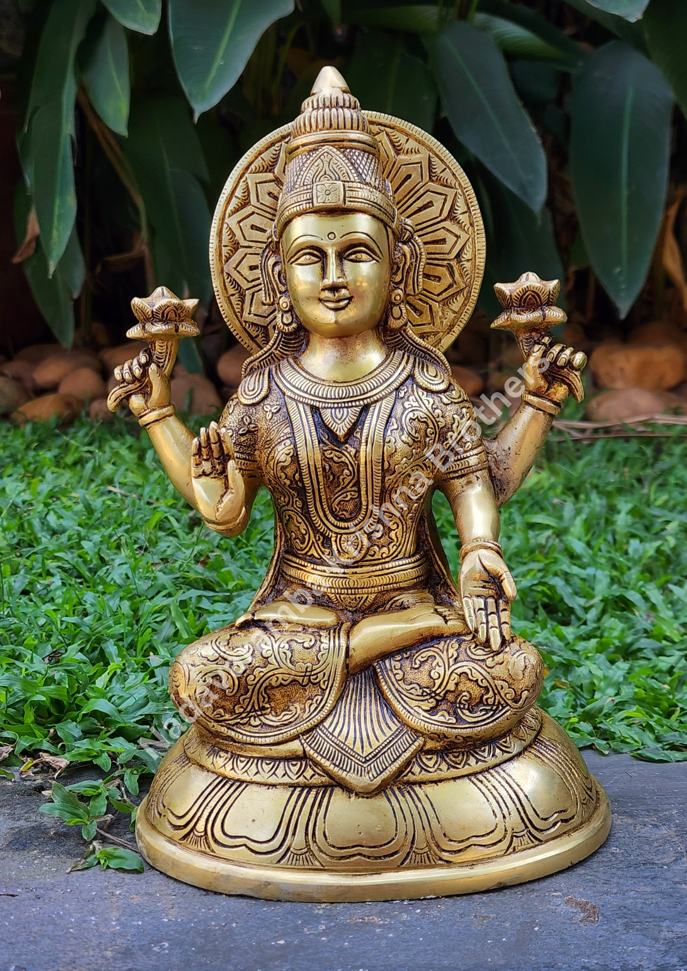 Goddess Lakshmi 12 inch - Image 4