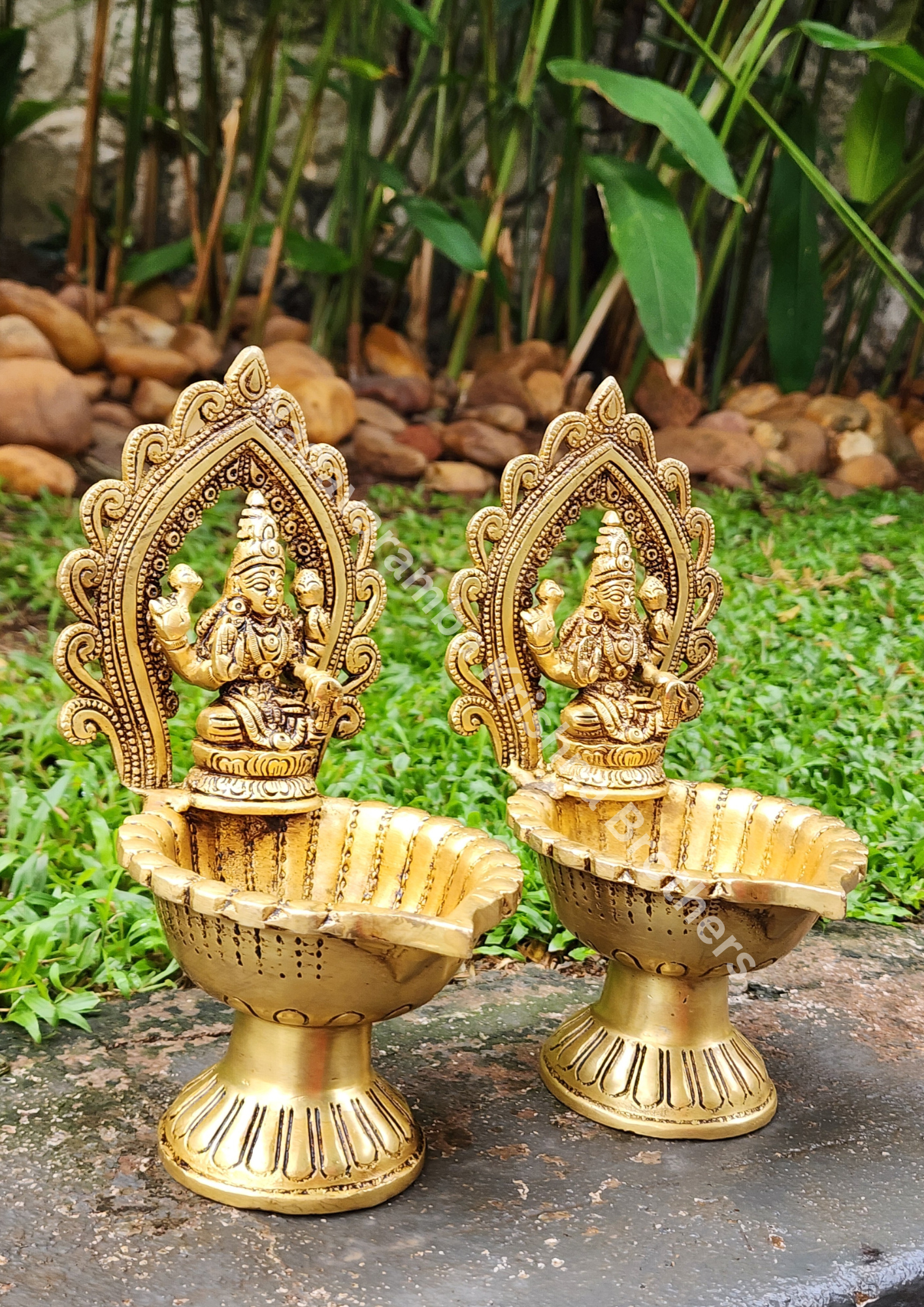 Lakshmi Vilakku/Lamp 8.5 inch - Image 5