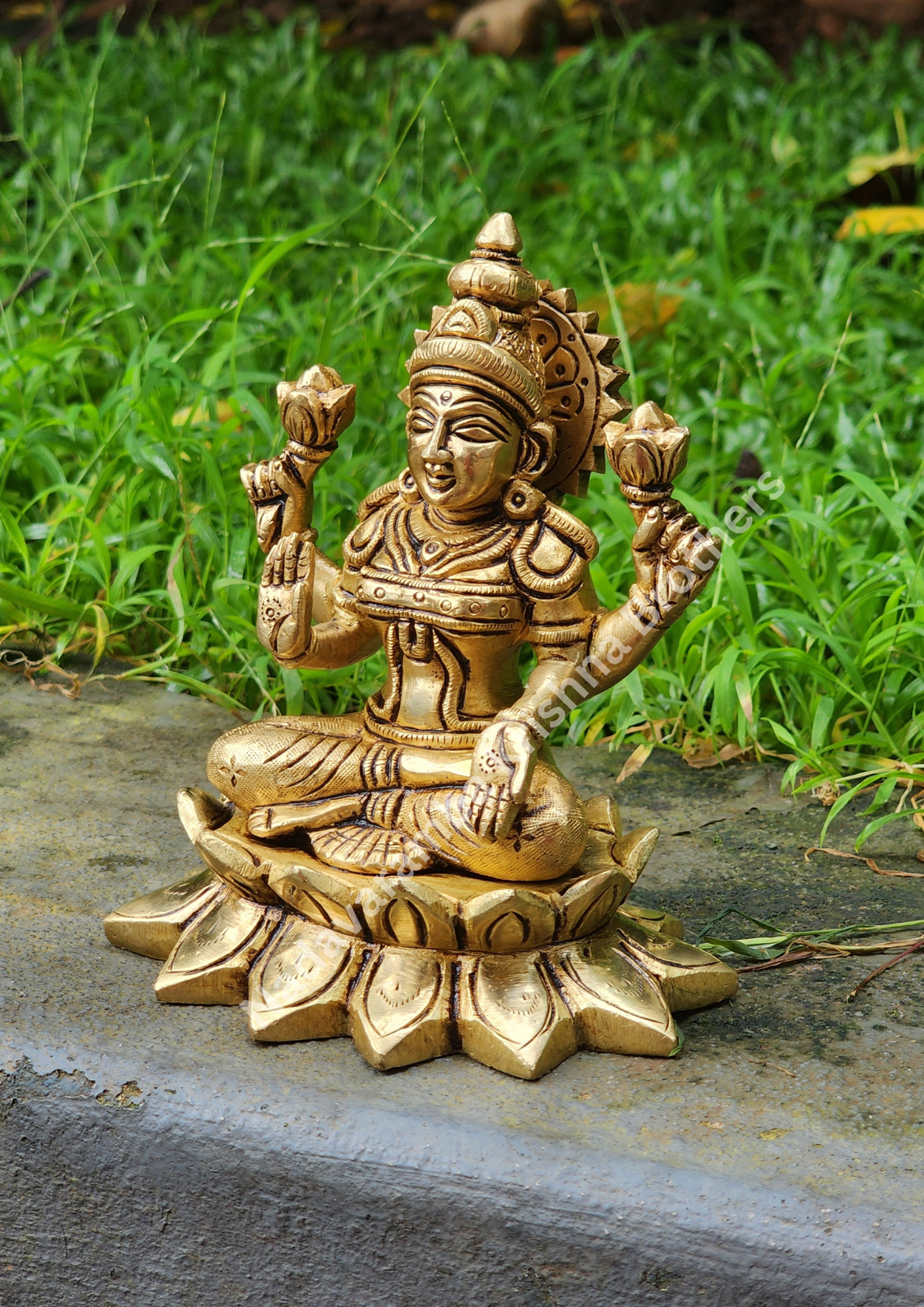 Goddess Lakshmi 5.5 inch (SC-3727) - Image 3