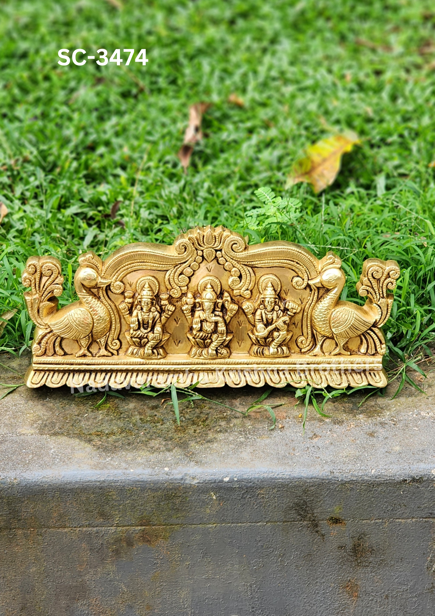 Lakshmi, Ganapathi and Saraswati wall hanging plate (SC-3474)